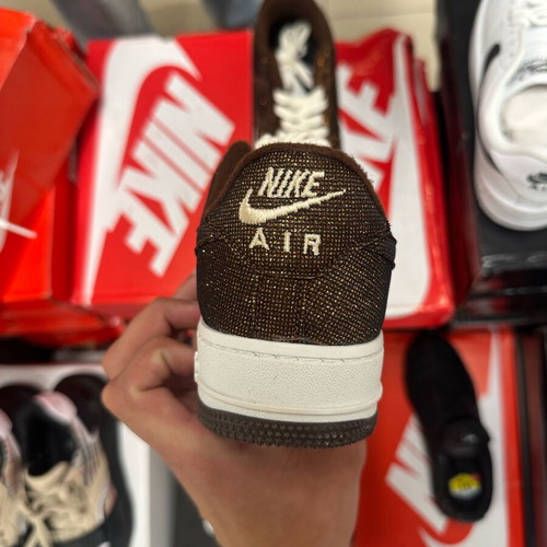 Nike Dunk new athletic shoe brown and gold
