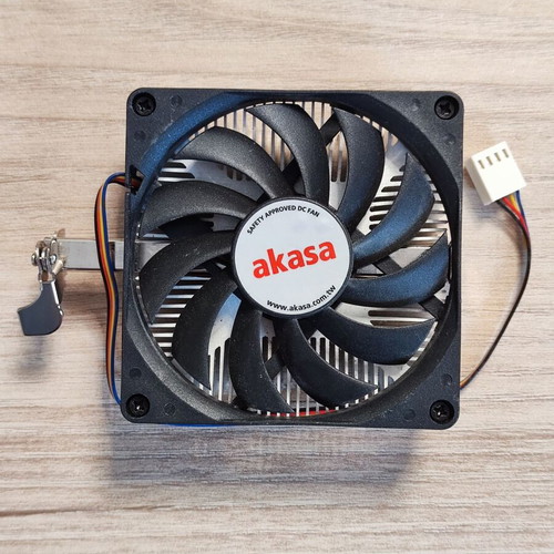 Akasa low-profile cooler used for AMD