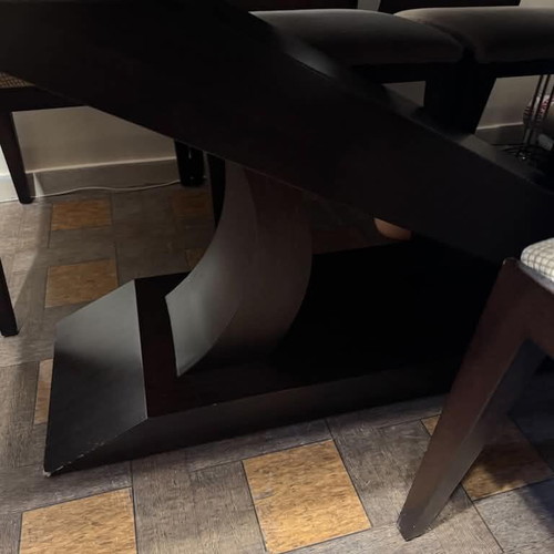 Dining set with six chairs, extendable table