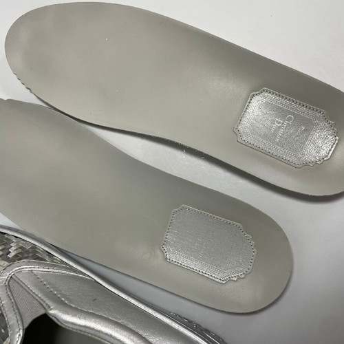 Dior leather slip on sneakers size 38 like new, silver