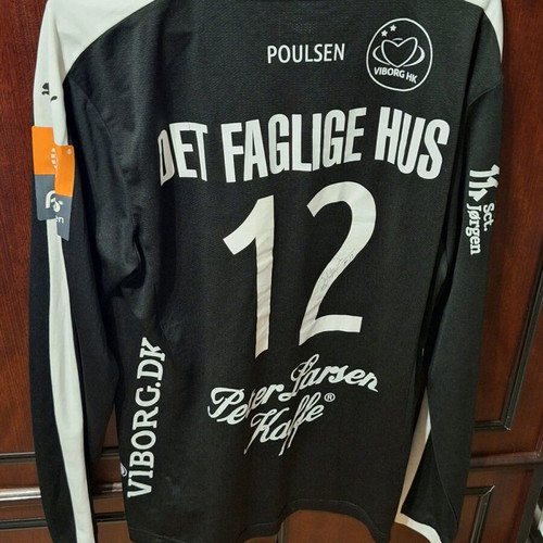 Viborg HK goalkeeper jersey used with autograph of Rikke Poulsen size L