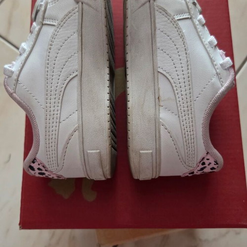 Puma girls' sneakers size 27 like new, white with pink details