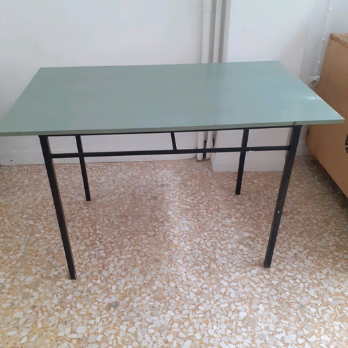 Work table used 75×126 cm, height 81 cm