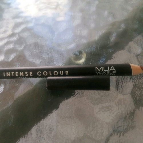 MUA eye pencil like new, metallic copper color