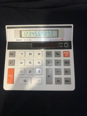 MBO calculator used, works with battery or light