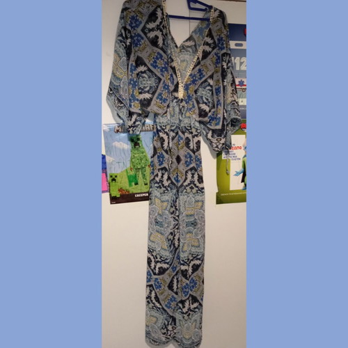 Maxi caftan dress like new with embroidery and sheer fabric