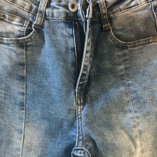 Straight slim jean like new, blue, high waist with small slits