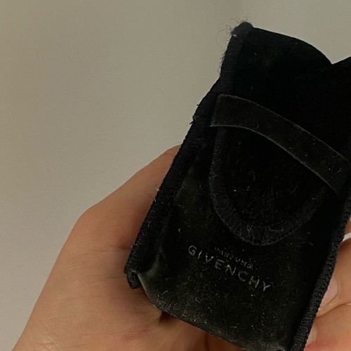 Givenchy blush brush new with velvet case