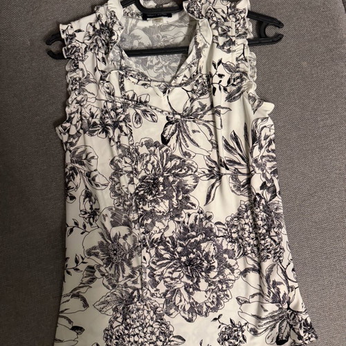 Tommy Hilfiger sleeveless top like new, size S, white