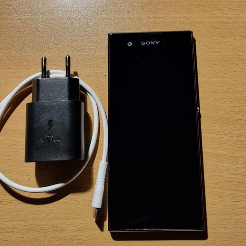 Sony Xperia XA1 G3121 black dual sim Android phone used