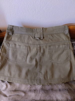 Women's mini skirt khaki size small like new