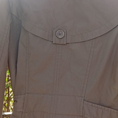Trench coat H&M like new, size 40, with pockets and belt