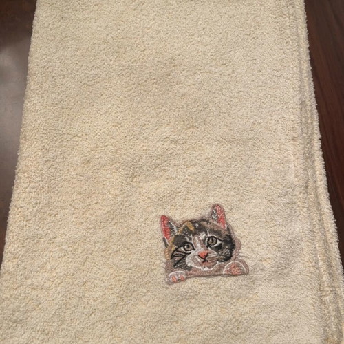 Face Towels with Embroidered Cat, Like New, Soft Yellow
