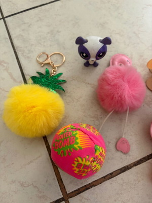 Small toys, figures & keychains set with mirror