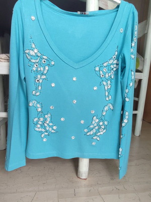 Zuiki women's blouse like new, embroidered, size S