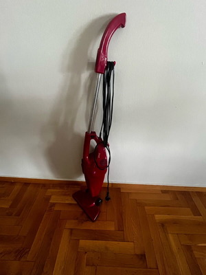 Ηλεκτρική σκούπα χειρός σαν καινούργιο, 600W, 500ml