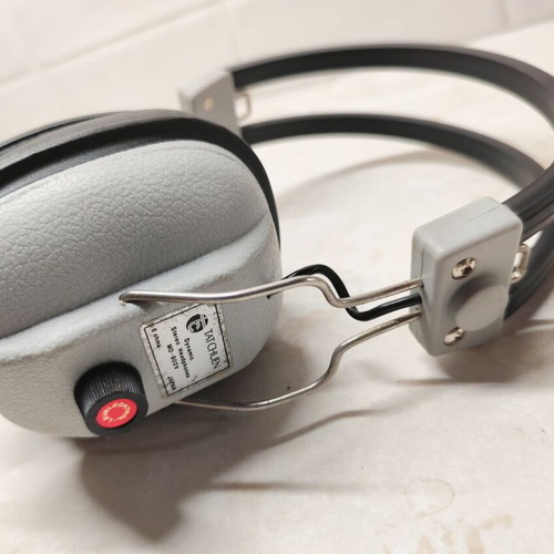 Tatchuen MD-802V vintage dynamic stereo headphones used, wired