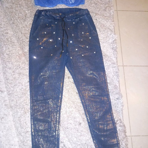Elastic jeans with rhinestones and Hunkemöller c75 bralette like new, size S/M