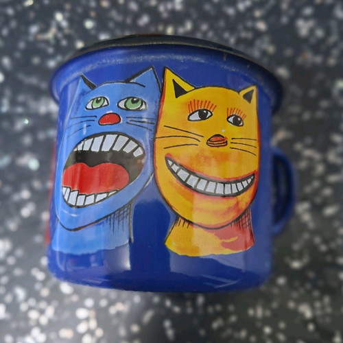 Smaltum enamel mug new with hand-painted cat figures