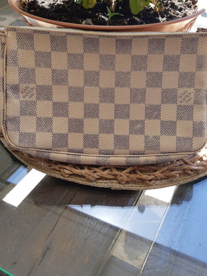 Louis Vuitton Accessories Azour hand bag used with stain without strap
