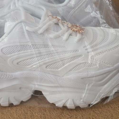 White women's sport shoes size 40