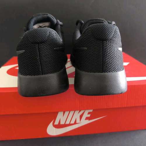 Nike athletic shoes new black size 38.5