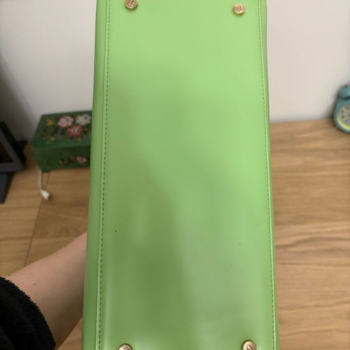Green handbag like new, 31x25x14 cm