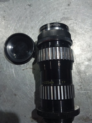 Φακός Duo-Tamron σαν καινούργιο, λείπει ένα προστατευτικό κάλυμμα