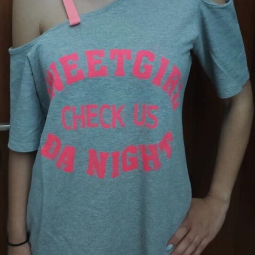 T-shirt short sleeve small comfortable fit, like new, grey and pink
