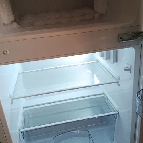 Philco PRD-101W refrigerator 85L