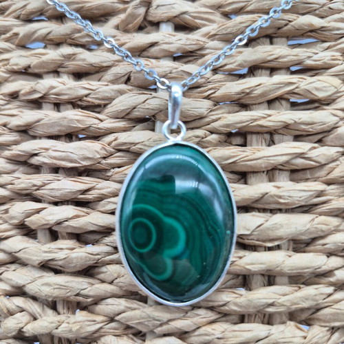 Malachite Crystal Oval Shaped Silver 925 Necklace new