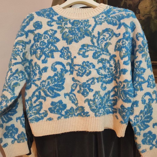Primark women's sweater like new, size S-M, blue and green