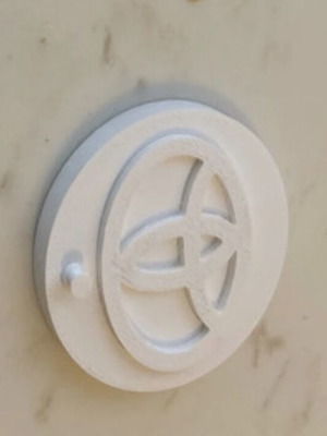 Wall key holder for one key with ring