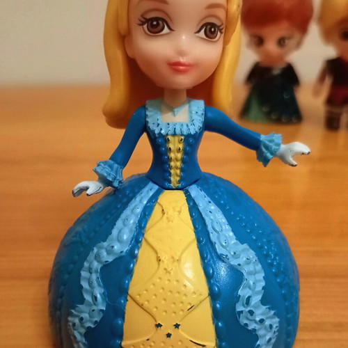 Frozen mini figures set of 6, like new, Disney characters