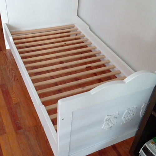 Baby furniture set with convertible crib bed and two-door wardrobe
