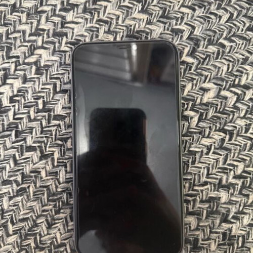 iPhone 11 like new with original box and accessories