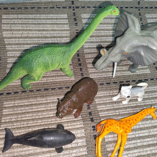 Animal kingdom toys like new with various animals and dinosaur