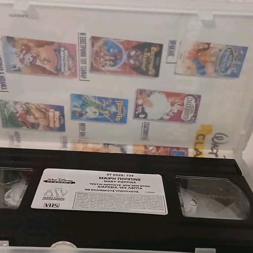 Mary Poppins VHS used, authentic videotape with subtitles