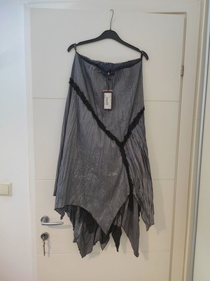 Louis Monk Asymmetric Taffeta Skirt Large New with Tag