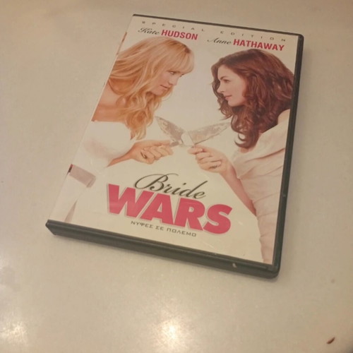 Bride Wars DVD with subtitles, comedy