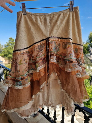 Lulu Paris silk skirt medium like new
