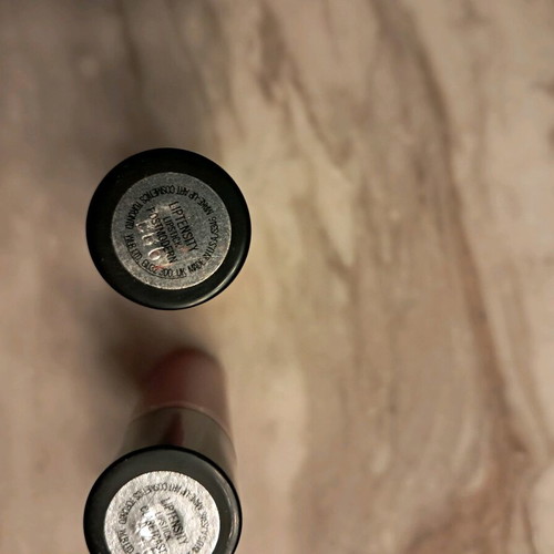 MAC lipstick like new, set of 3 pieces