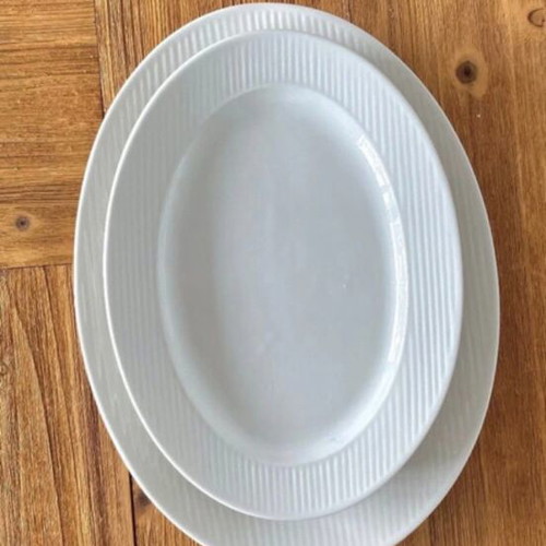 Set of 2 porcelain platters new, white 12 and 16 cm