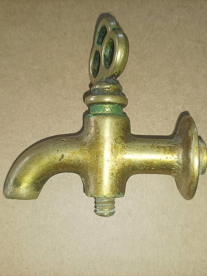 Μπρούντζινη βρύση μεταχειρισμένη, πολύ παλιό κομμάτι για διακόσμηση