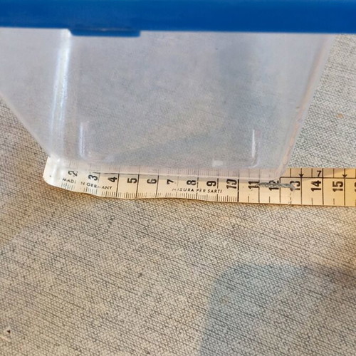 Mini Aquarium like new, 20x12 cm with removable lid and handle