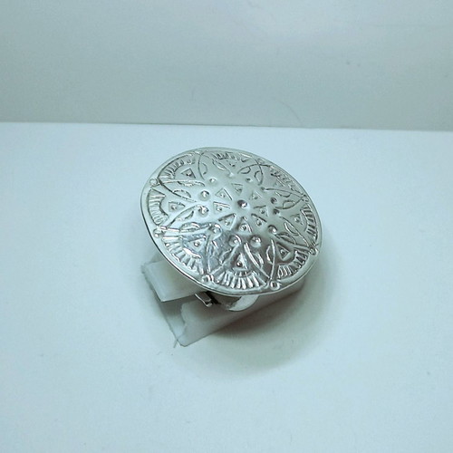 Ring 9.25 silver carved impressive like new with adjustable size
