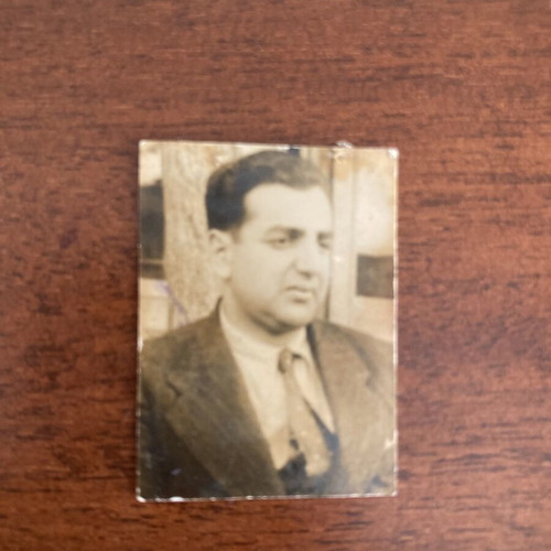 Vintage φωτογραφία ταυτότητας δεκαετίας 1940 με τον Teofil Nouriad