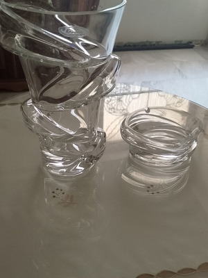 Calla Lily crystal vase and ashtray set by Koneama