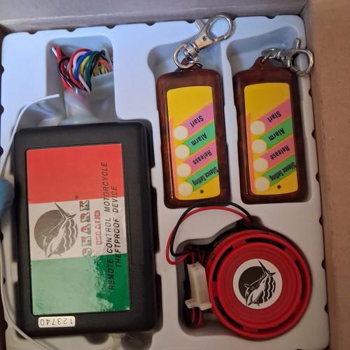 Shark Island motorcycle alarm with 2 remote controls new