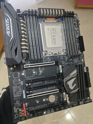 Threadripper 1920X CPU with x399 AORUS motherboard and 32GB DDR4 RAM like new